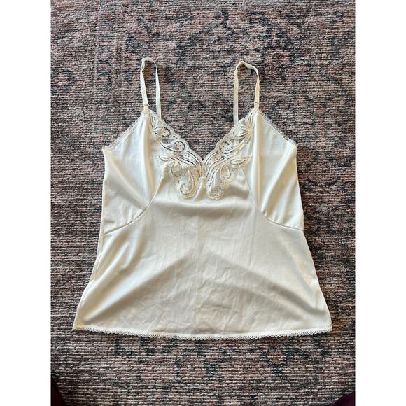 Vintage Cream Lace Camisole – Adjustable Straps - Picture 3 of 4